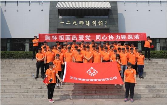 “恭喜发财”一唱,超市春节开场!杭州各类奇趣年货上新,连纸巾都有春节限定